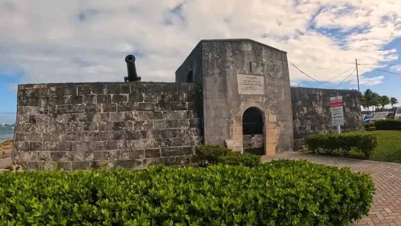 Historic Fort Montagu in Nassau with a cannon